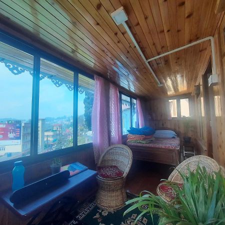 Neora Backpackers Hostel Дарджилинг Екстериор снимка