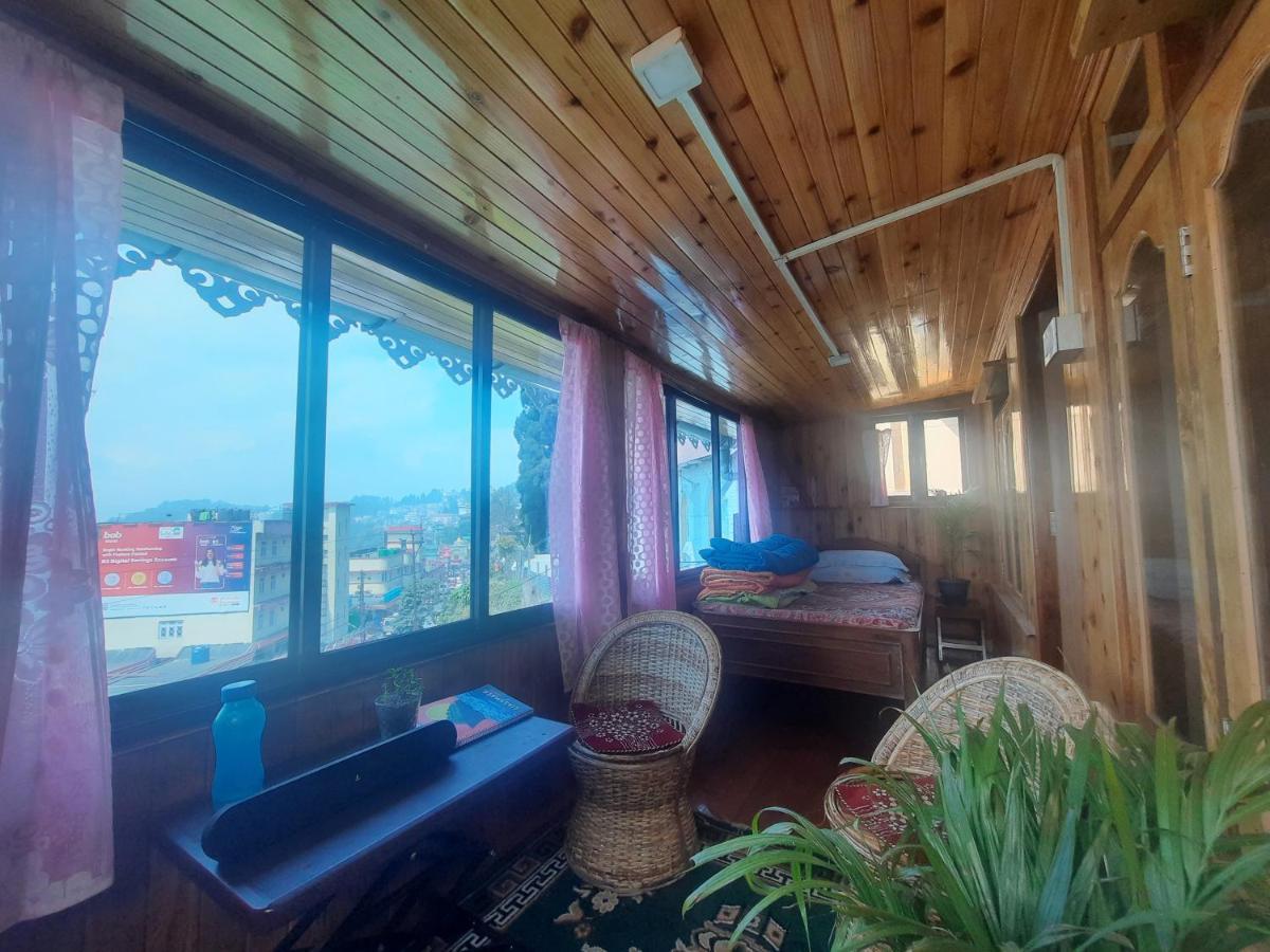 Neora Backpackers Hostel Дарджилинг Екстериор снимка
